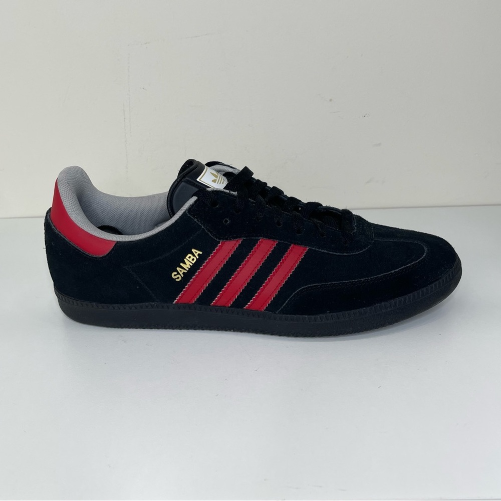 Adidas Men’s Samba Black and Red Suede Three Stripes vintage Y2K 90’s